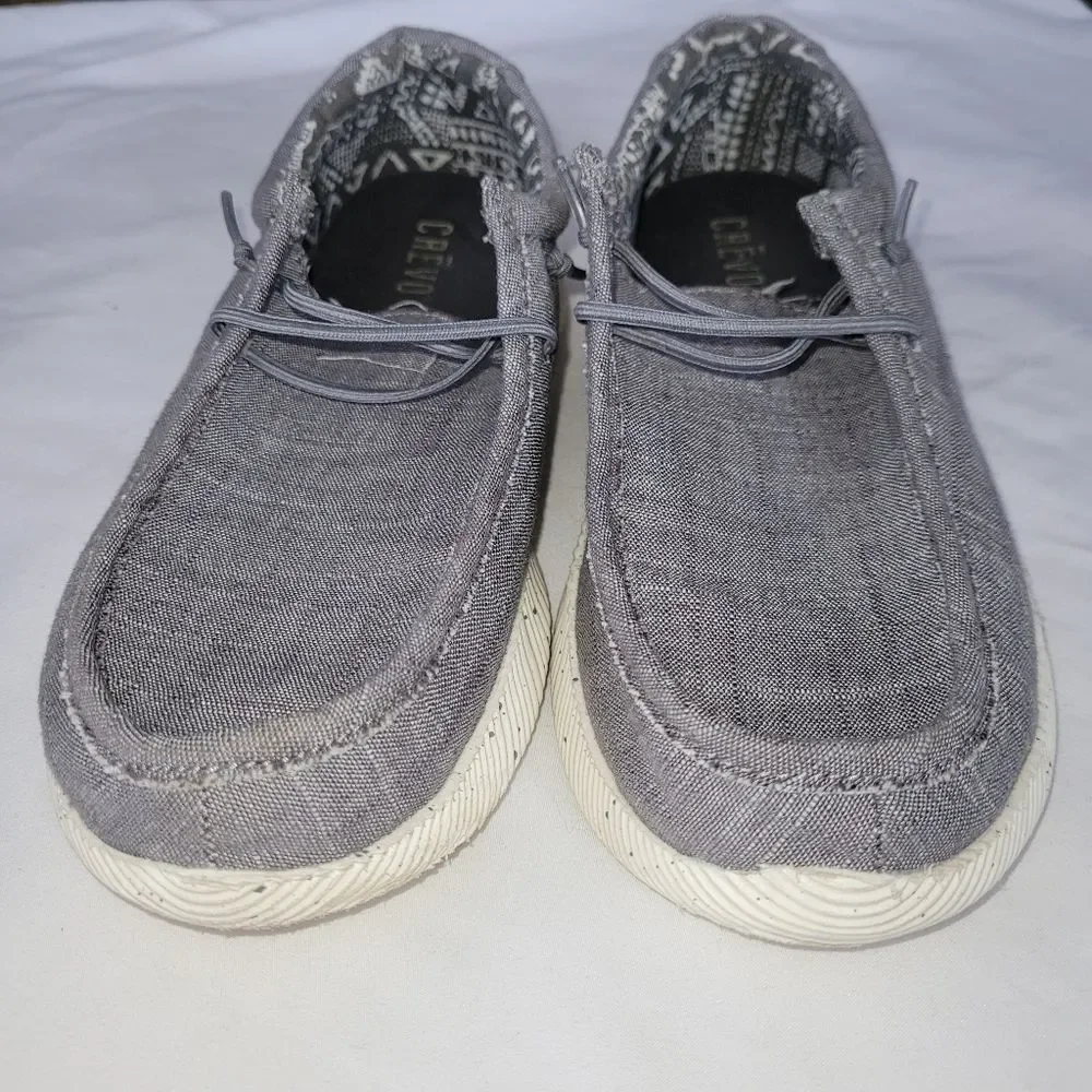 Crevo Size 4 Gray Casual Shoes